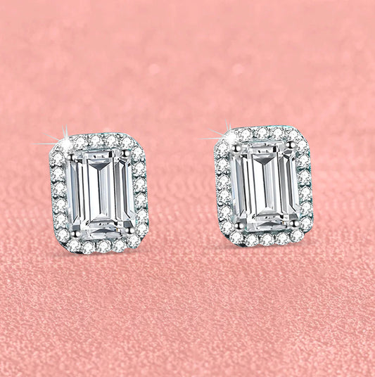 Brilliant Borderline - 0.5-2ct Moissanite Stud Earrings MoissaRight