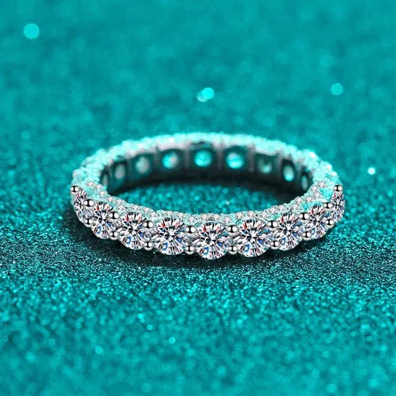 Women's wedding Moissanite Ring MoissaRight