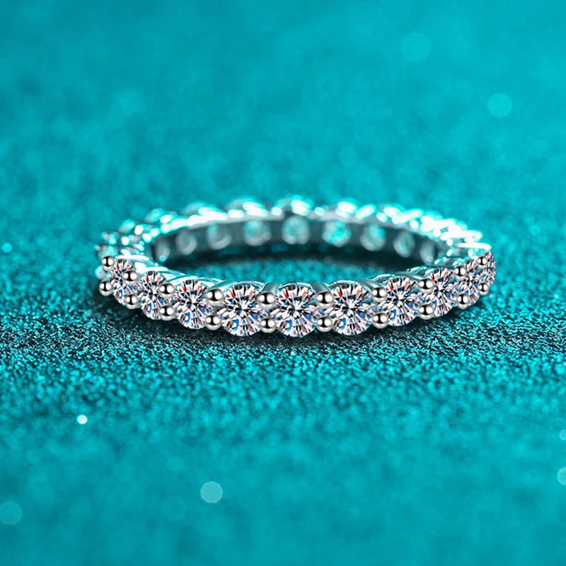 Women's wedding ring moissanite MoissaRight