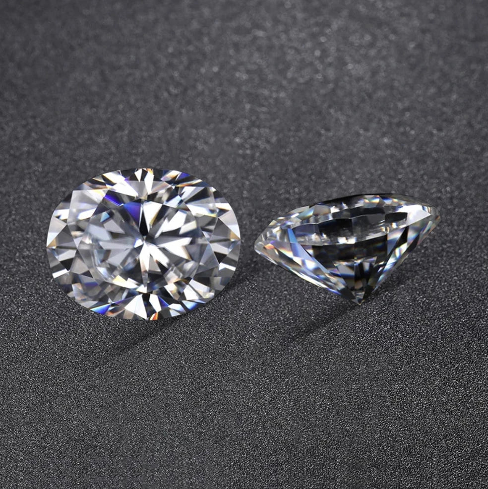 Gleaming Nova loose moissanite gemstones